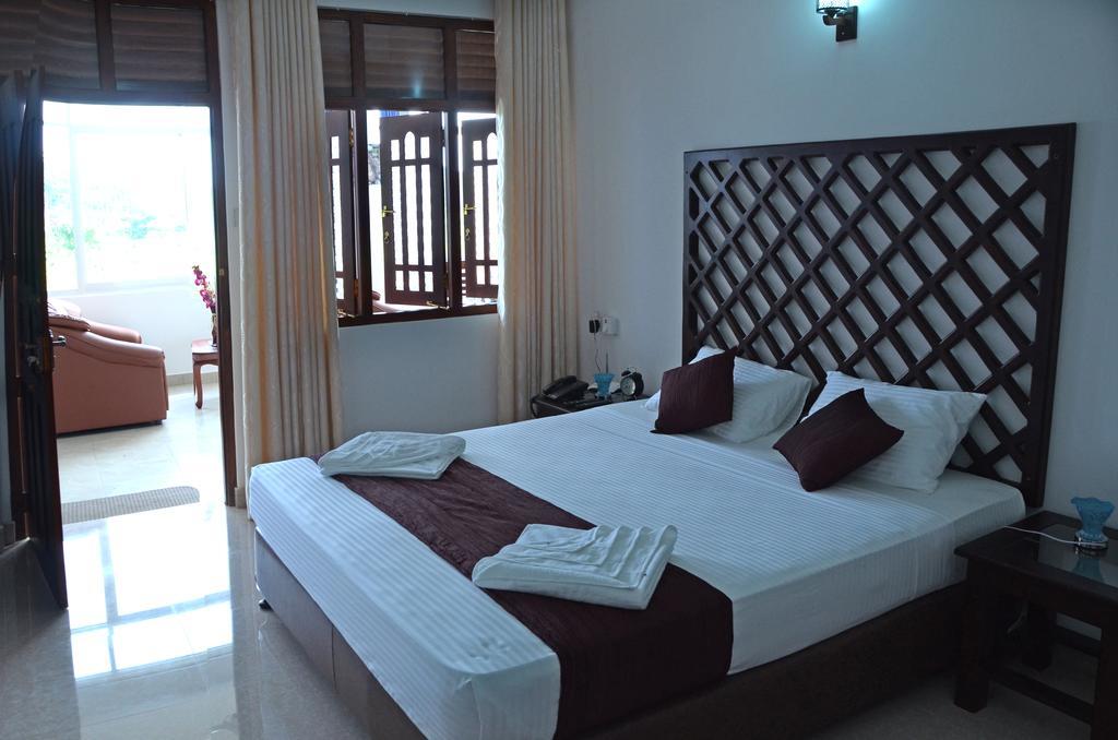 Otha Shy Airport Transit Hotel Katunayaka Δωμάτιο φωτογραφία