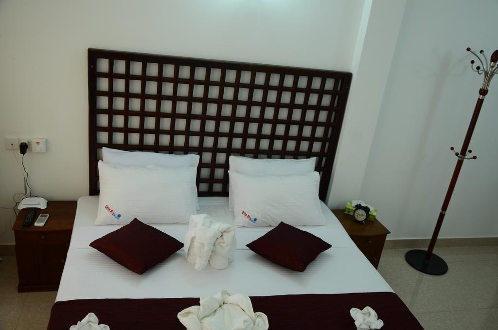 Otha Shy Airport Transit Hotel Katunayaka Εξωτερικό φωτογραφία