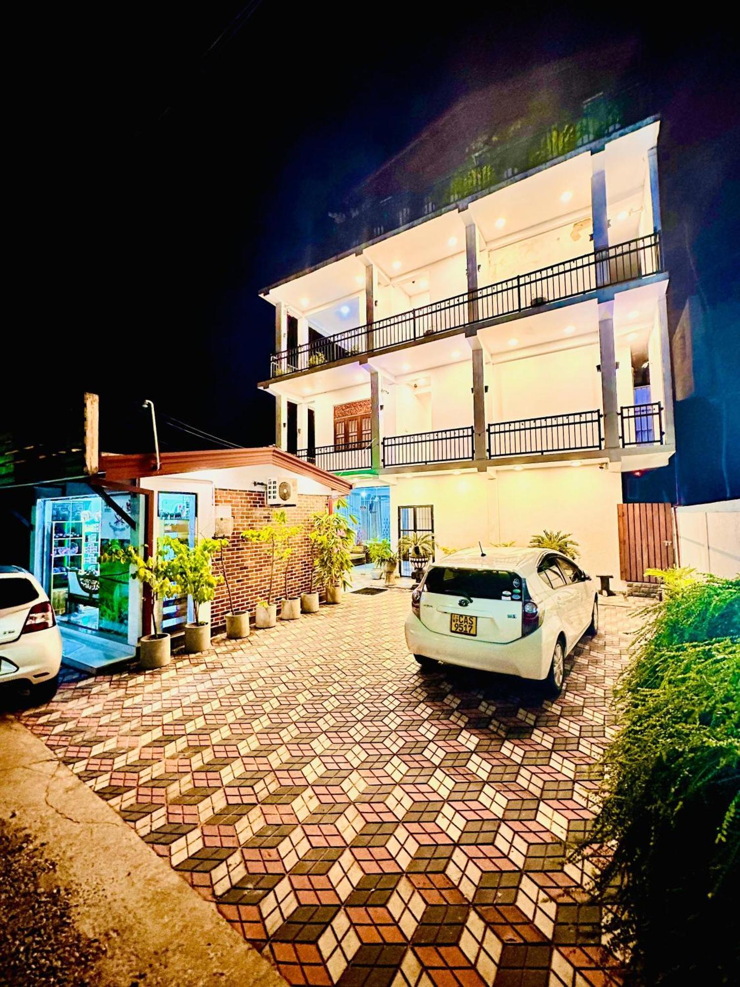 Otha Shy Airport Transit Hotel Katunayaka Εξωτερικό φωτογραφία