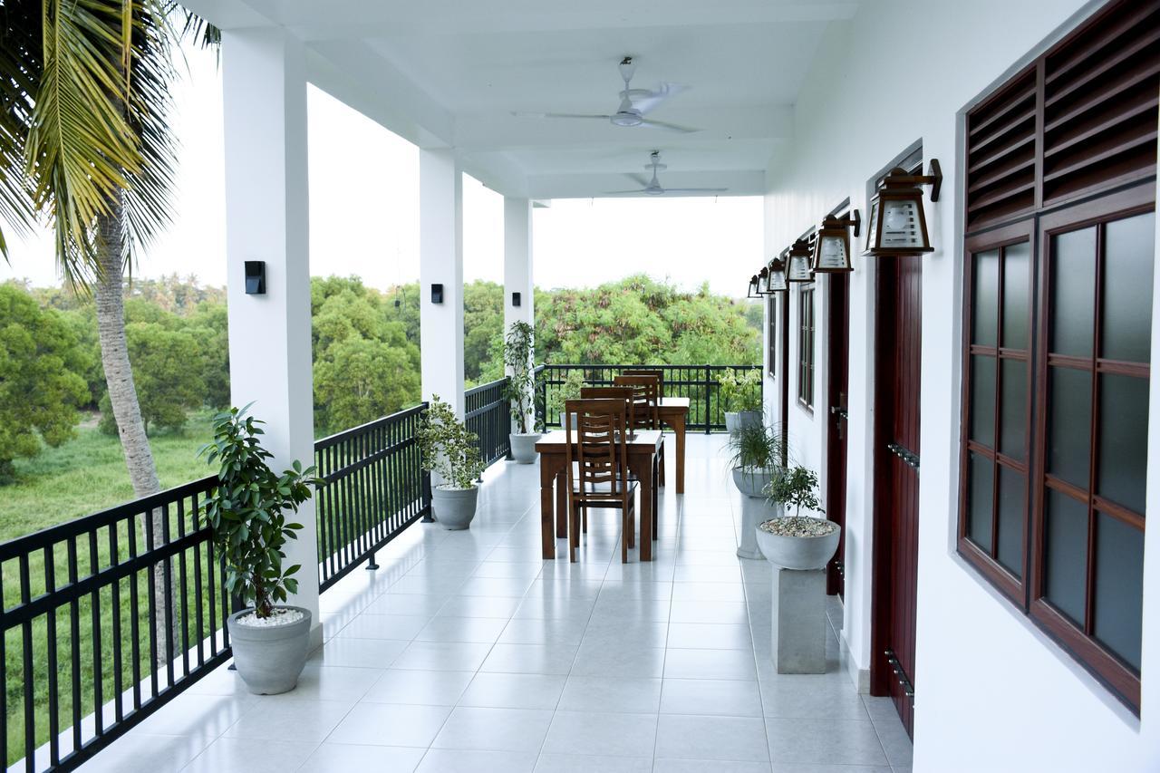Otha Shy Airport Transit Hotel Katunayaka Εξωτερικό φωτογραφία